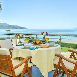 Saros Calis Beach Apartment